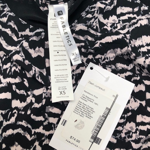 Fabletics Dash Jumpsuit Black White NWT - Picture 7 of 8